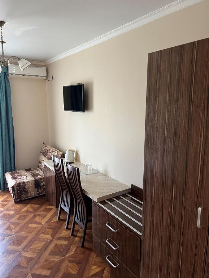 Guest House Ritsa Гагра Екстериор снимка